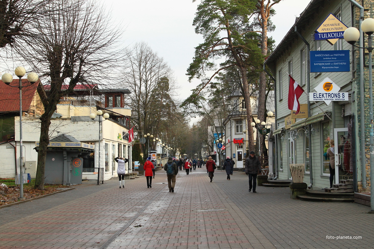 Улица Йомас