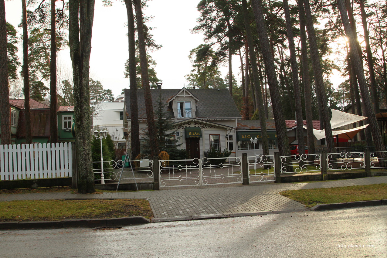 Проспект Дзинтари