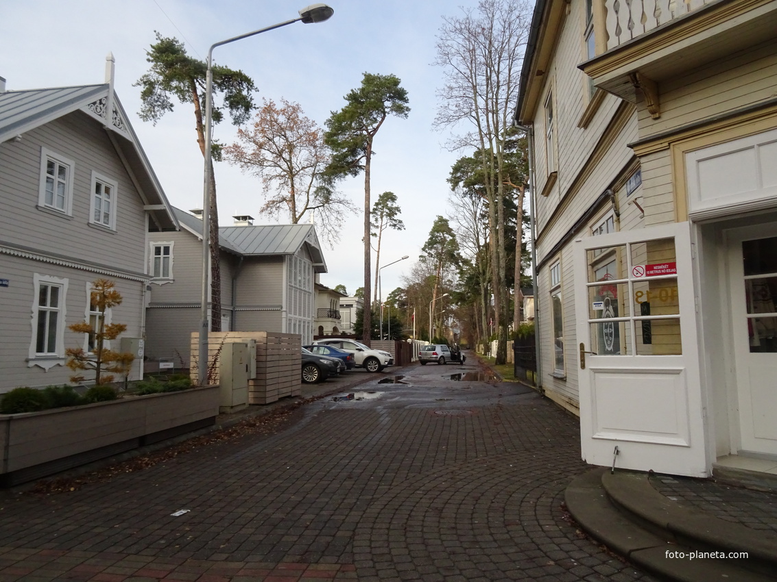 Улица Йомас