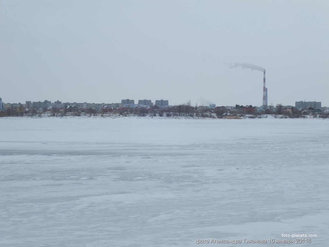 Вид на новый город и ТЭЦ2