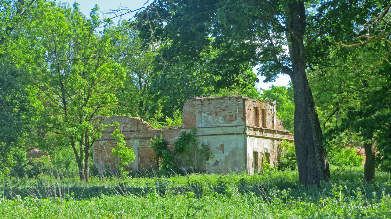 Гостилицкий Дворцово-парковый ансамбль