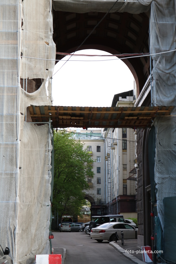 Высотка, Котельническая набережная