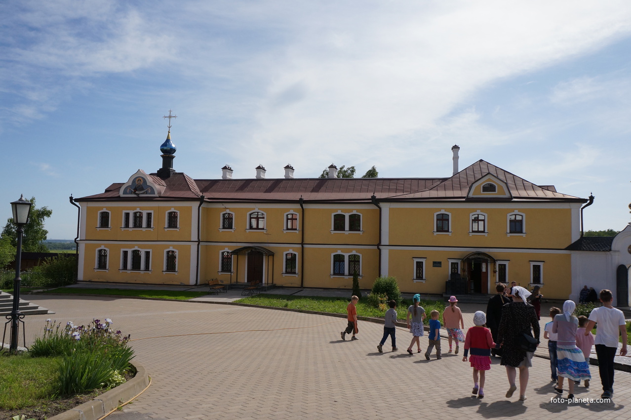 Церковь Бориса и Глеба в Иоанно-Богословском монастыре