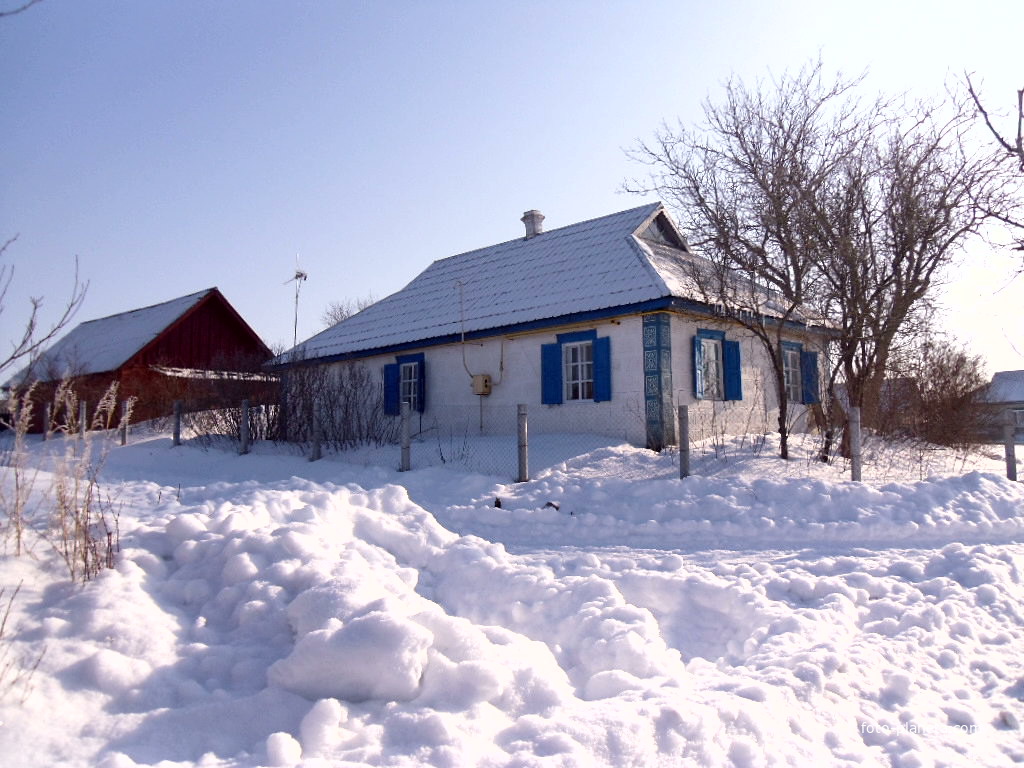 Масликівська вулиця,с Ревівка, зима 2015/16.