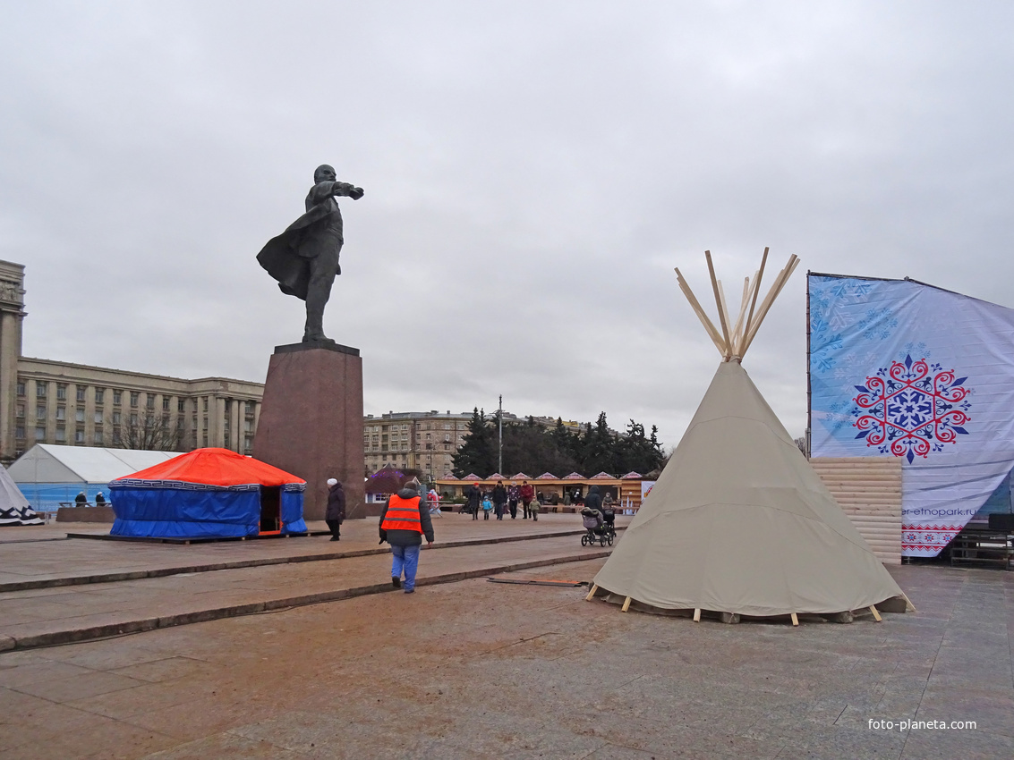 Московская площадь