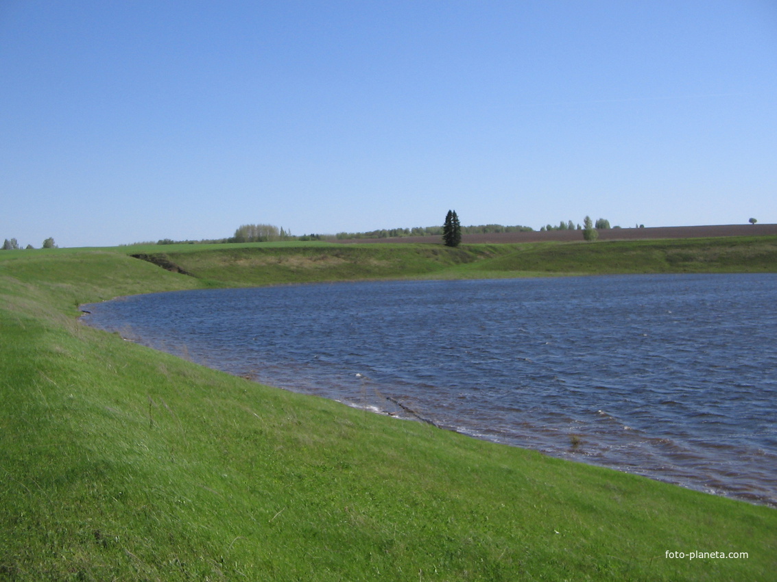 Село воробьев. Воробьи Уржумский район. Красноглинье Омутнинский район. Река Вятка пгт Песковка Кировская область. Река Вятка в Песковке.