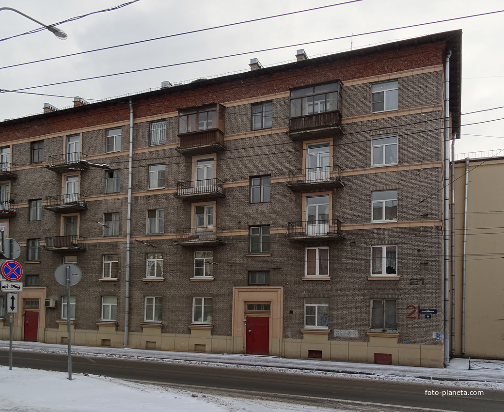 Улица Решетникова, дом 21