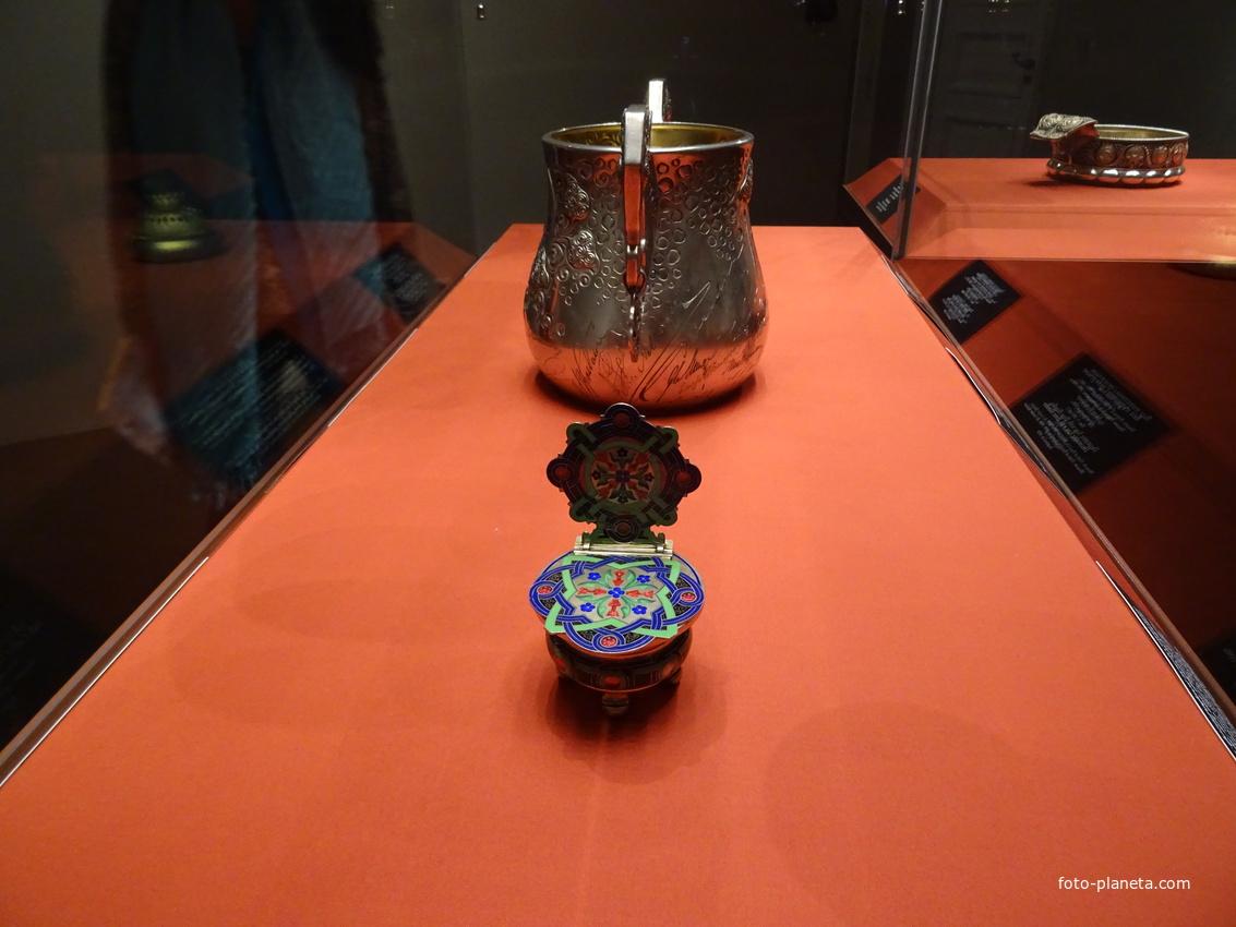 Экспозиции Эрмитажа в Главном штабе. Залы памяти Карла Фаберже.