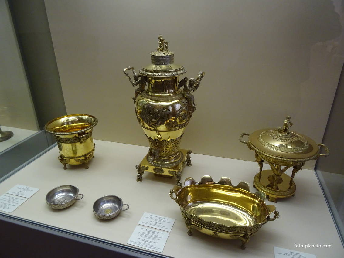 Экспозиции Эрмитажа в Главном штабе. Залы искусства русского ампира XIX - XX веков.