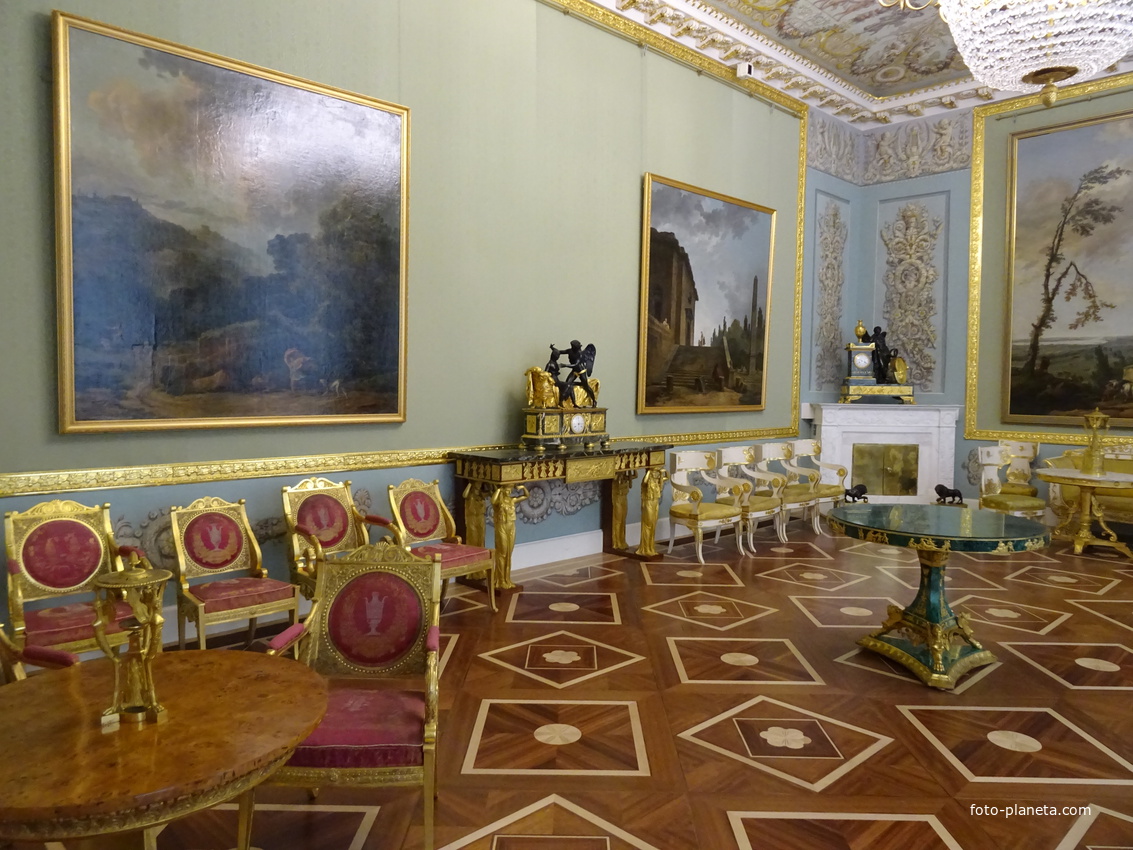 Экспозиции Эрмитажа в Главном штабе. Залы искусства русского ампира XIX - XX веков.