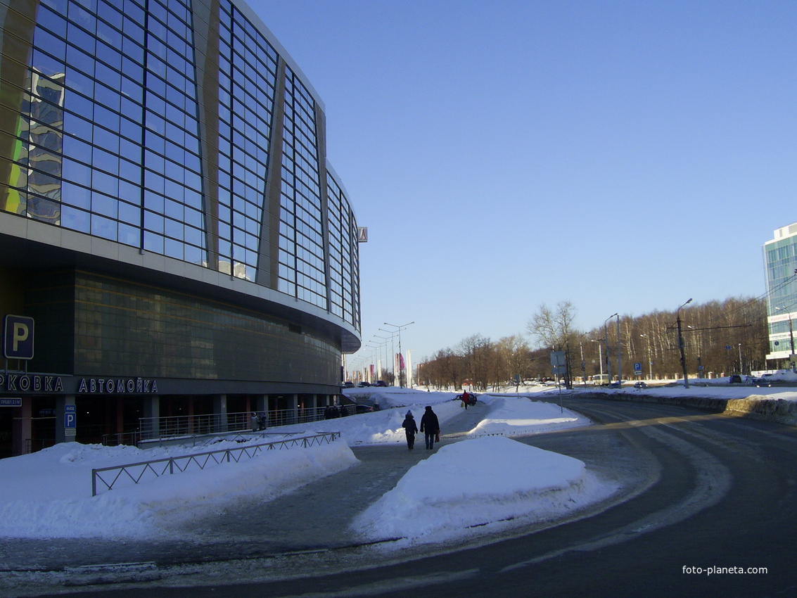 Н. Новгород - Паркинг на ул. Родионова