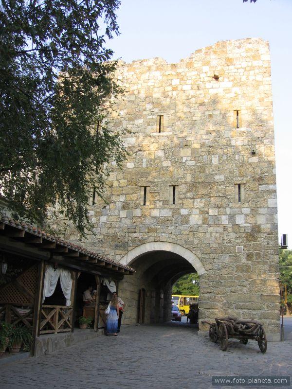 Гезлевские ворота