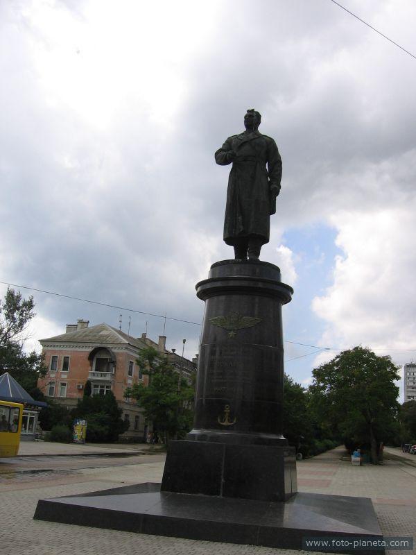 Памятник Токареву