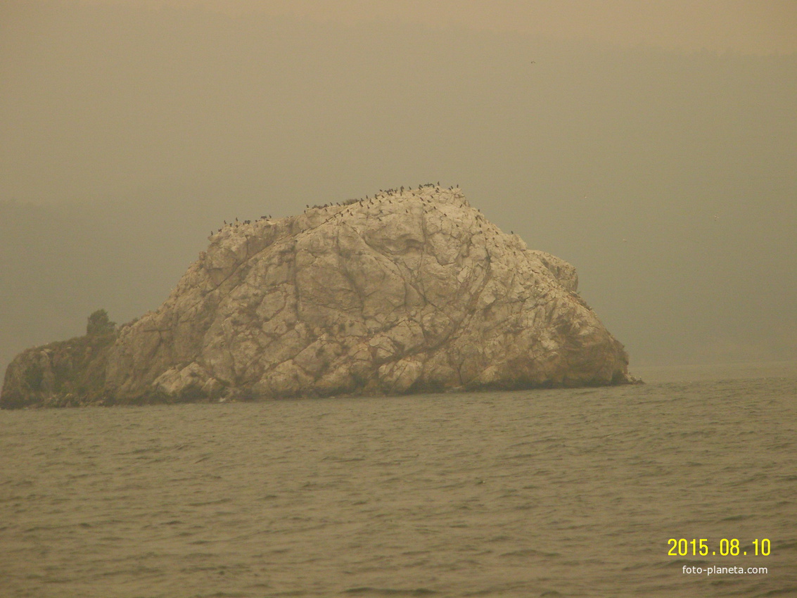 Остров Покойницкий камень