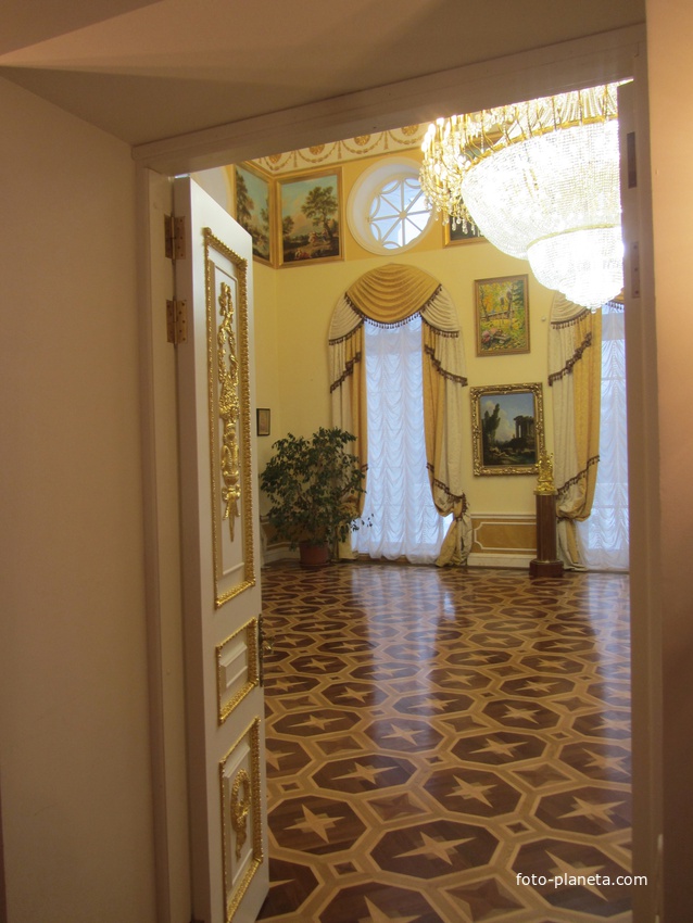 Елизатевинский дворец в Дылицах. Интерьеры