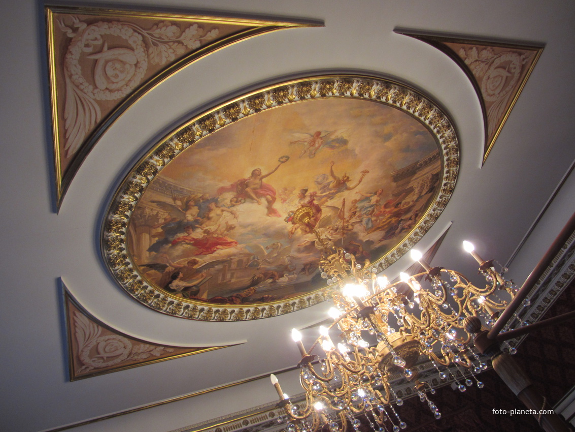 Елизатевинский дворец в Дылицах. Интерьеры