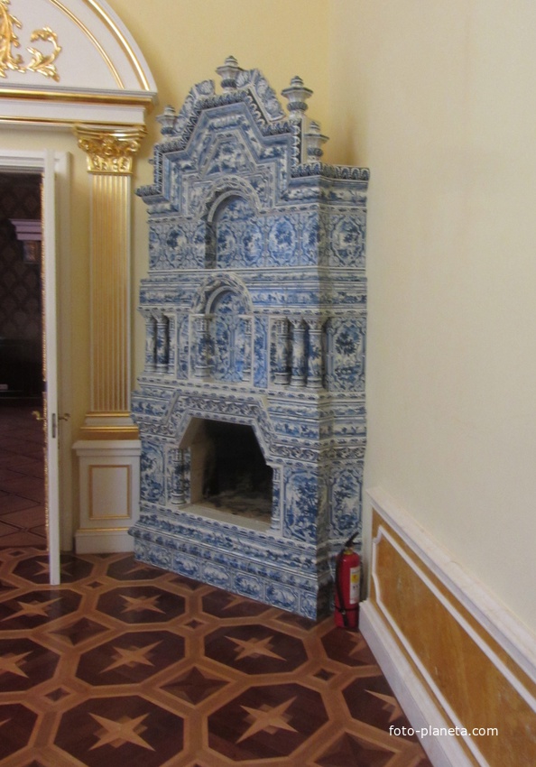 Елизатевинский дворец в Дылицах. Интерьеры