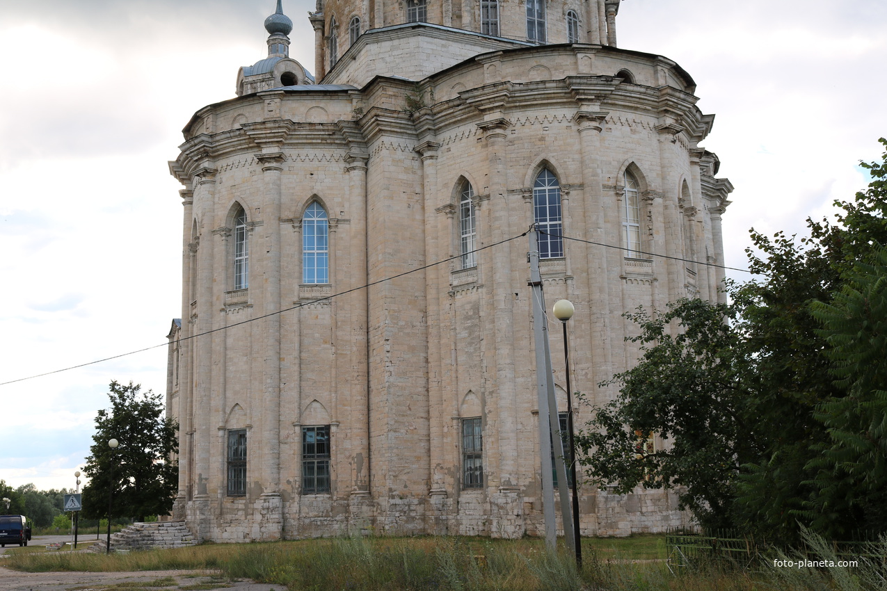 Церковь Троицы Живоначальной в Гусе-Железном