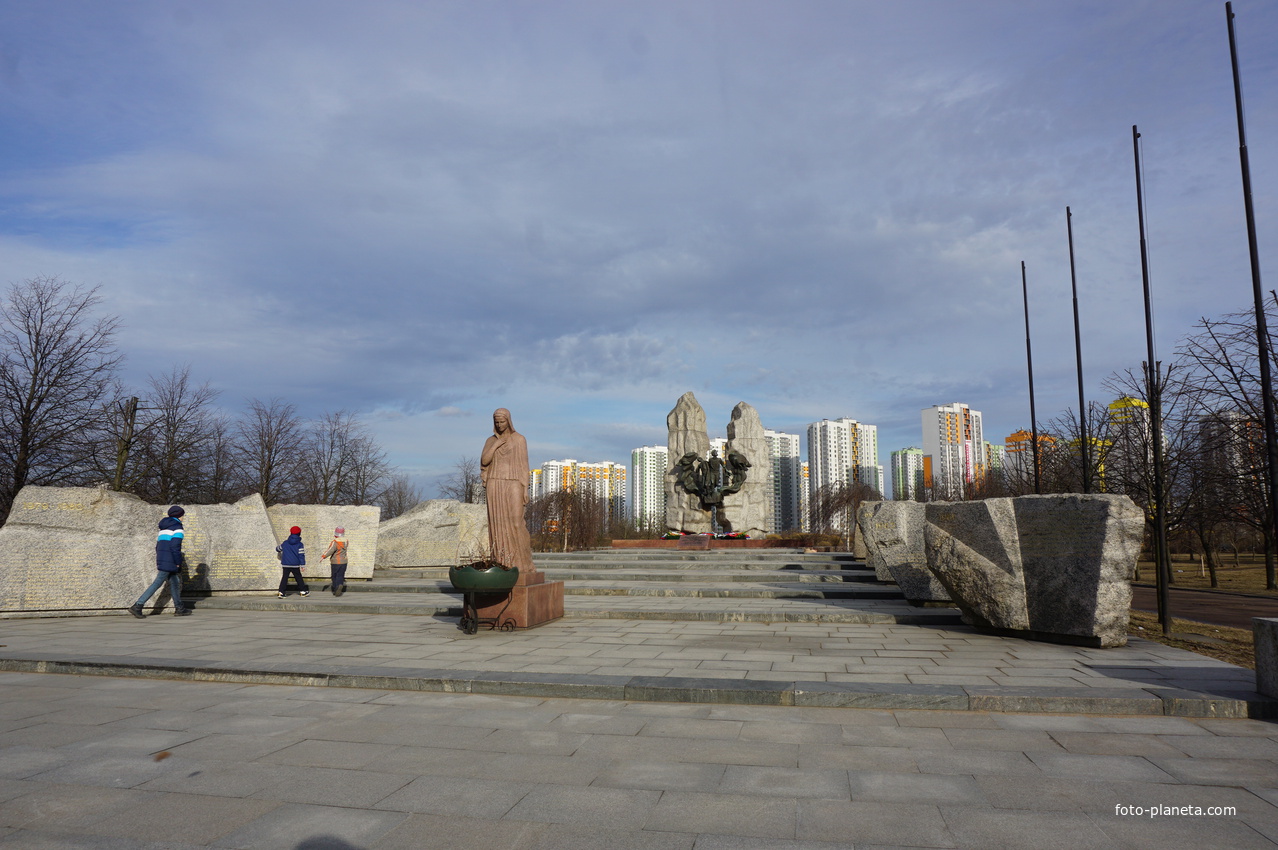 Монумент воинам интернационалистам Санкт -Петербурга и Ленинградской области отдавшим свои жизни за Родину.