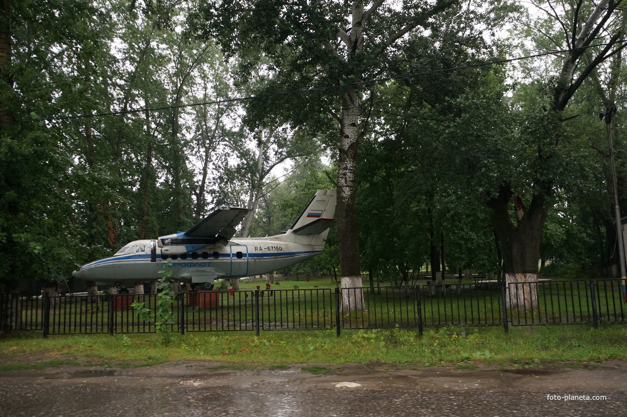 Памятник - чешский самолёт Л-410 (Чебурашка) в память о находившимся здесь аэропорте.
