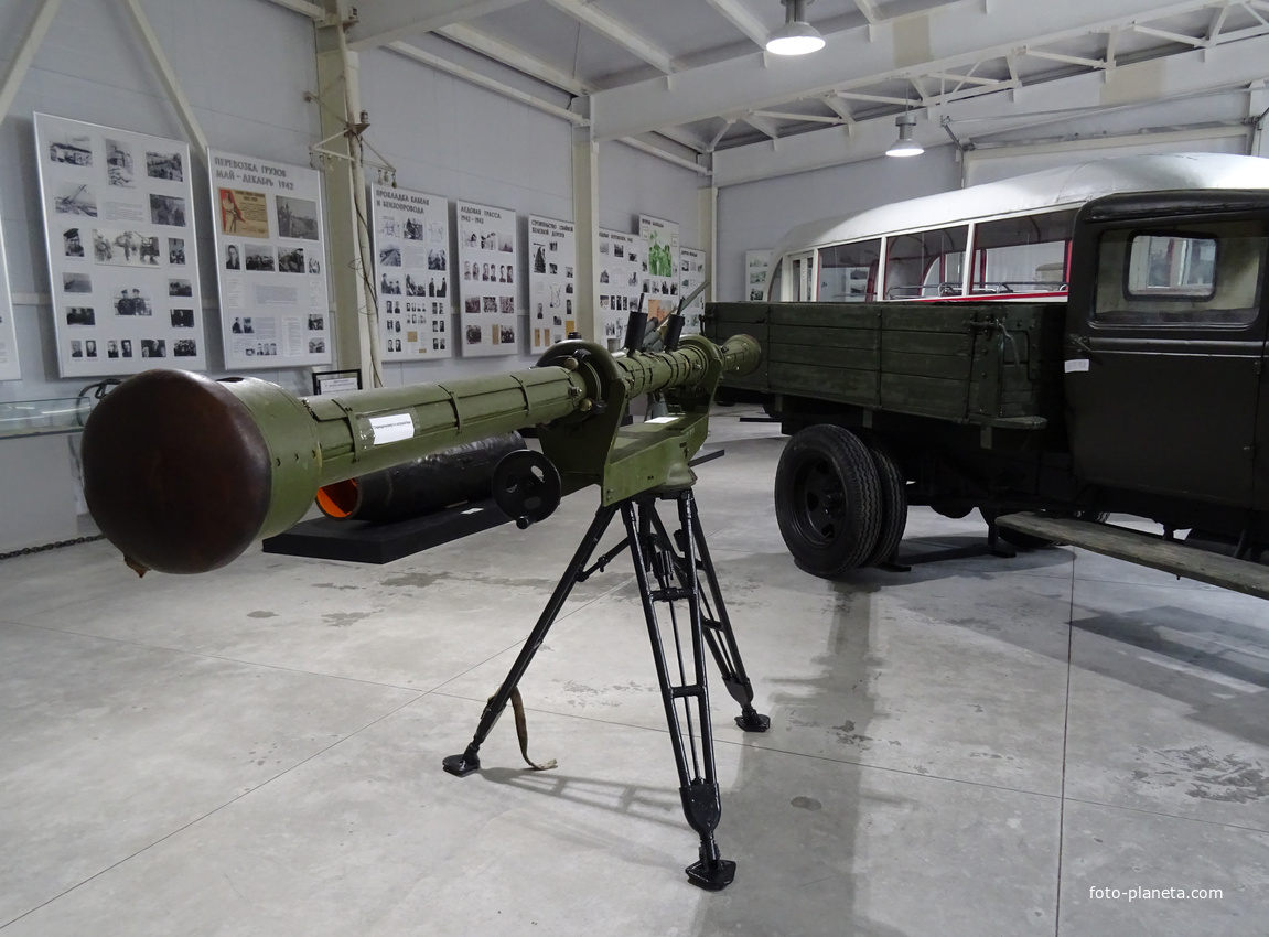 Музей &quot;Дорога Жизни&quot;. Павильон крупногабаритных экспонатов.