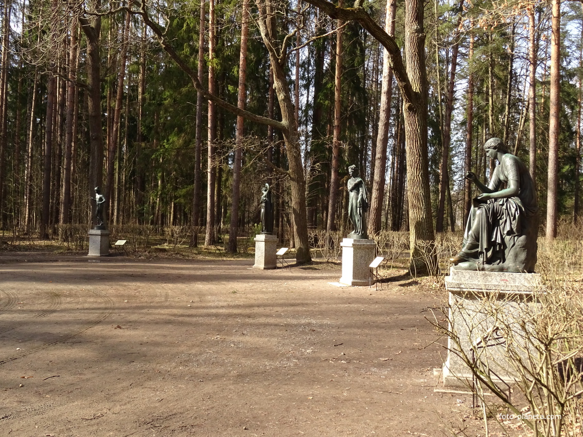 Поляна Двенадцати Муз