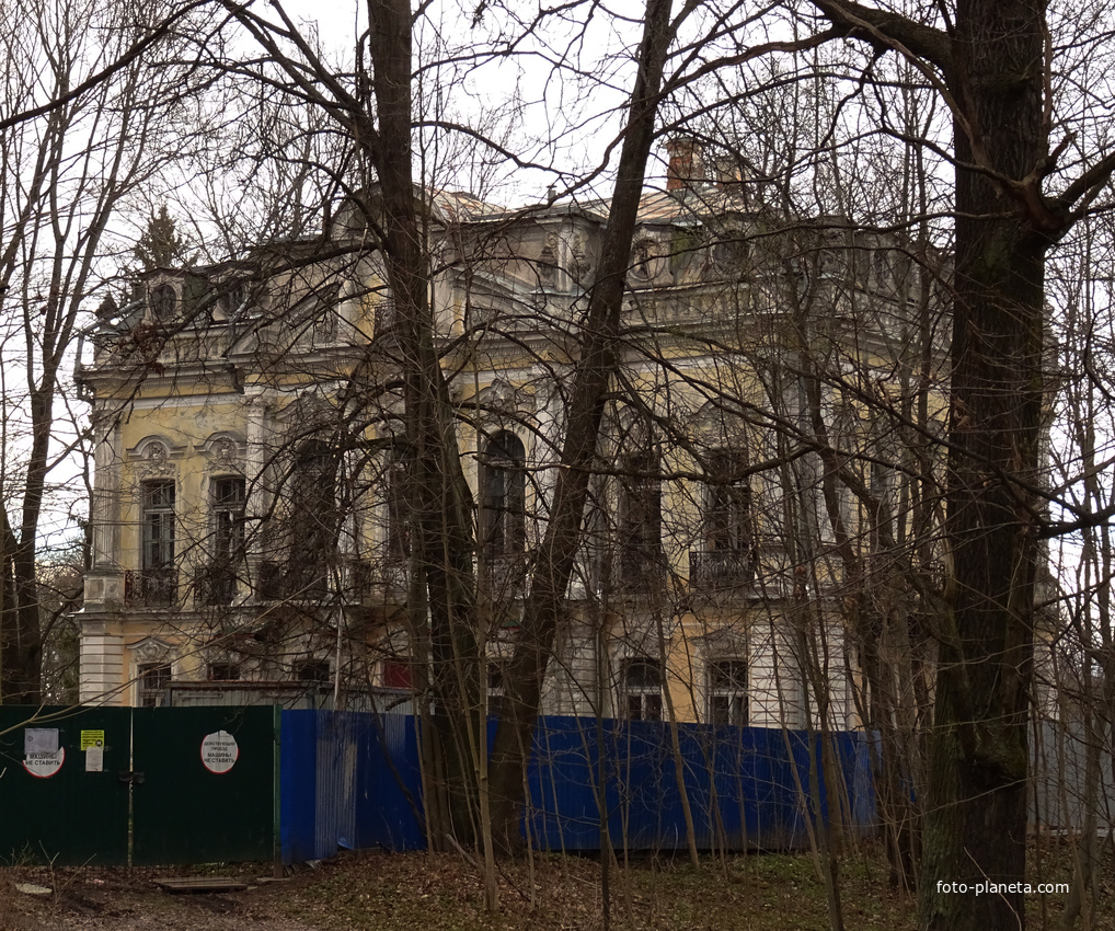 Дворцово-парковый ансамбль &quot;Собственная Дача&quot;