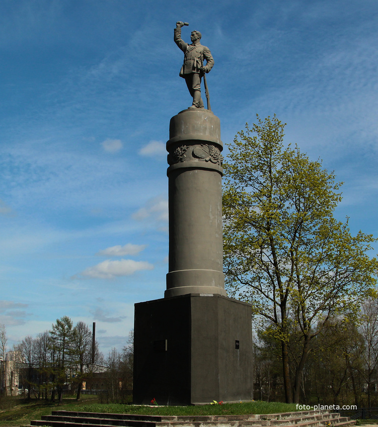 Памятник бойцам Красной гвардии