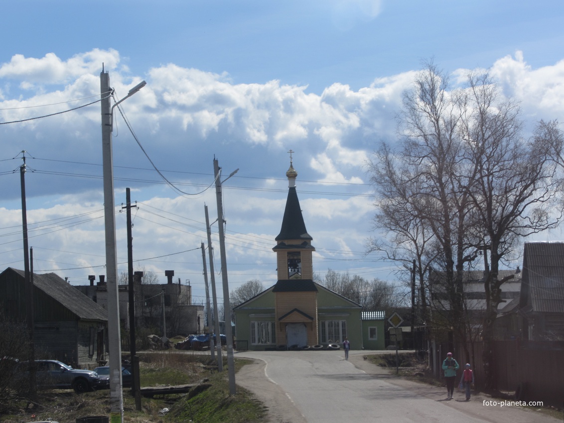 Шум.  Покровская церковь