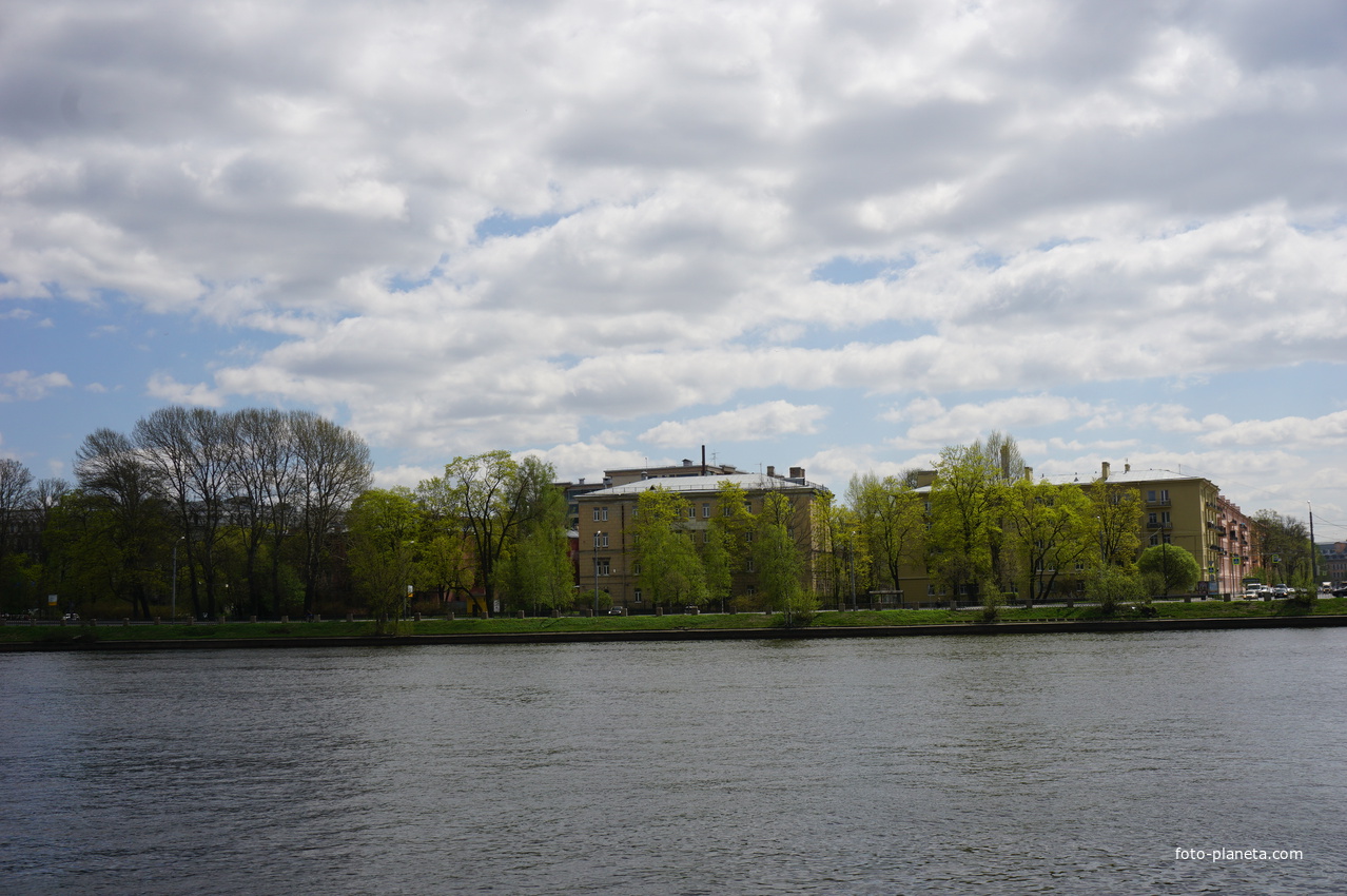Река Малая Невка.