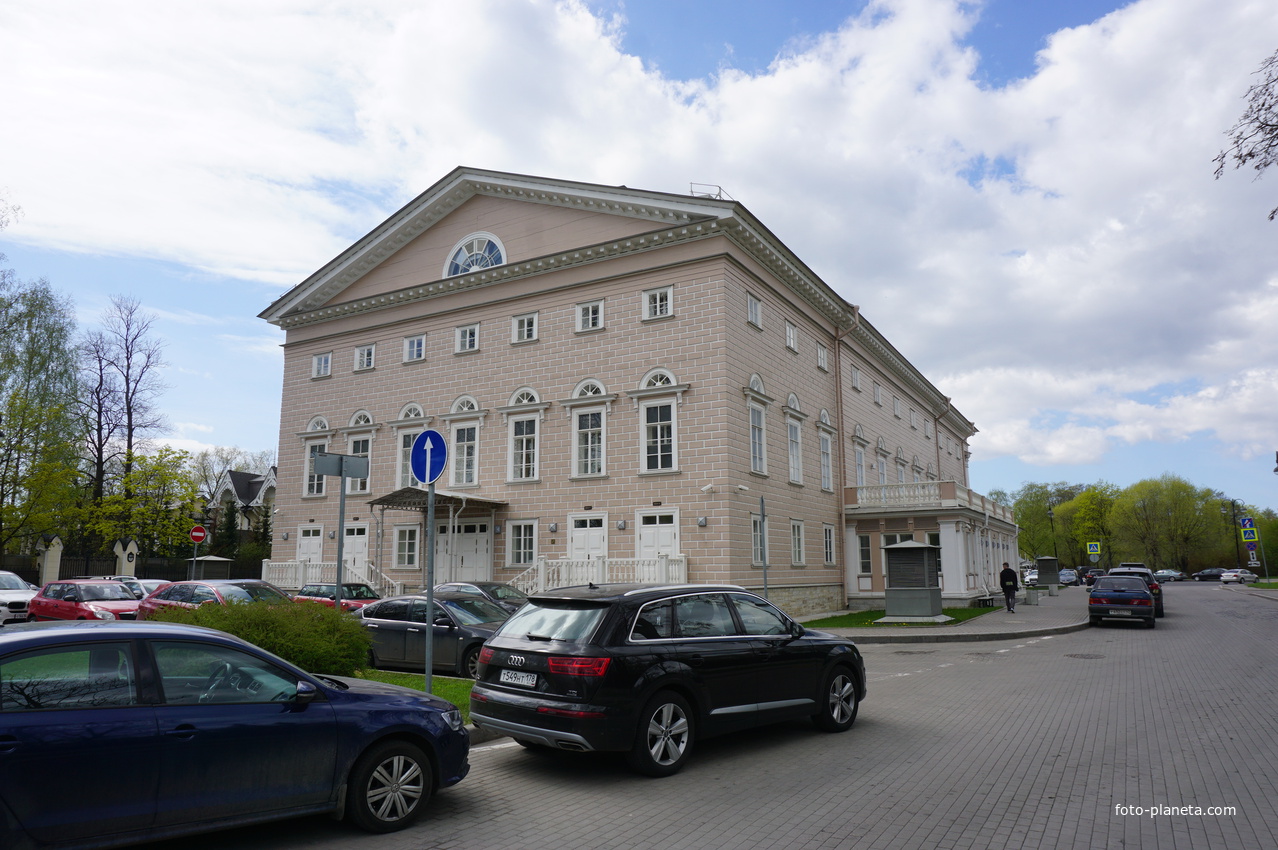 Каменноостровский театр.