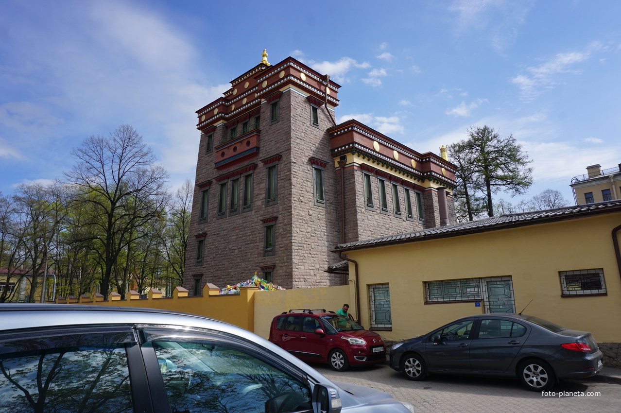 На Липовой алее.