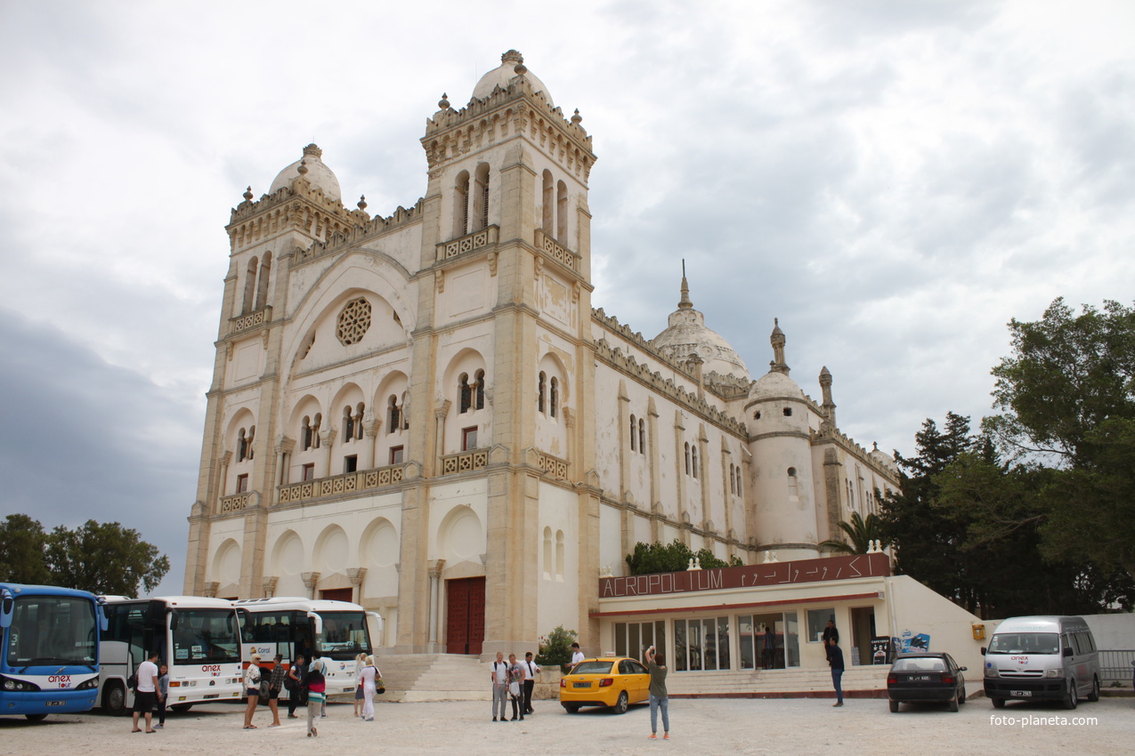 Карфаген. Собор Святого Людовика IX.