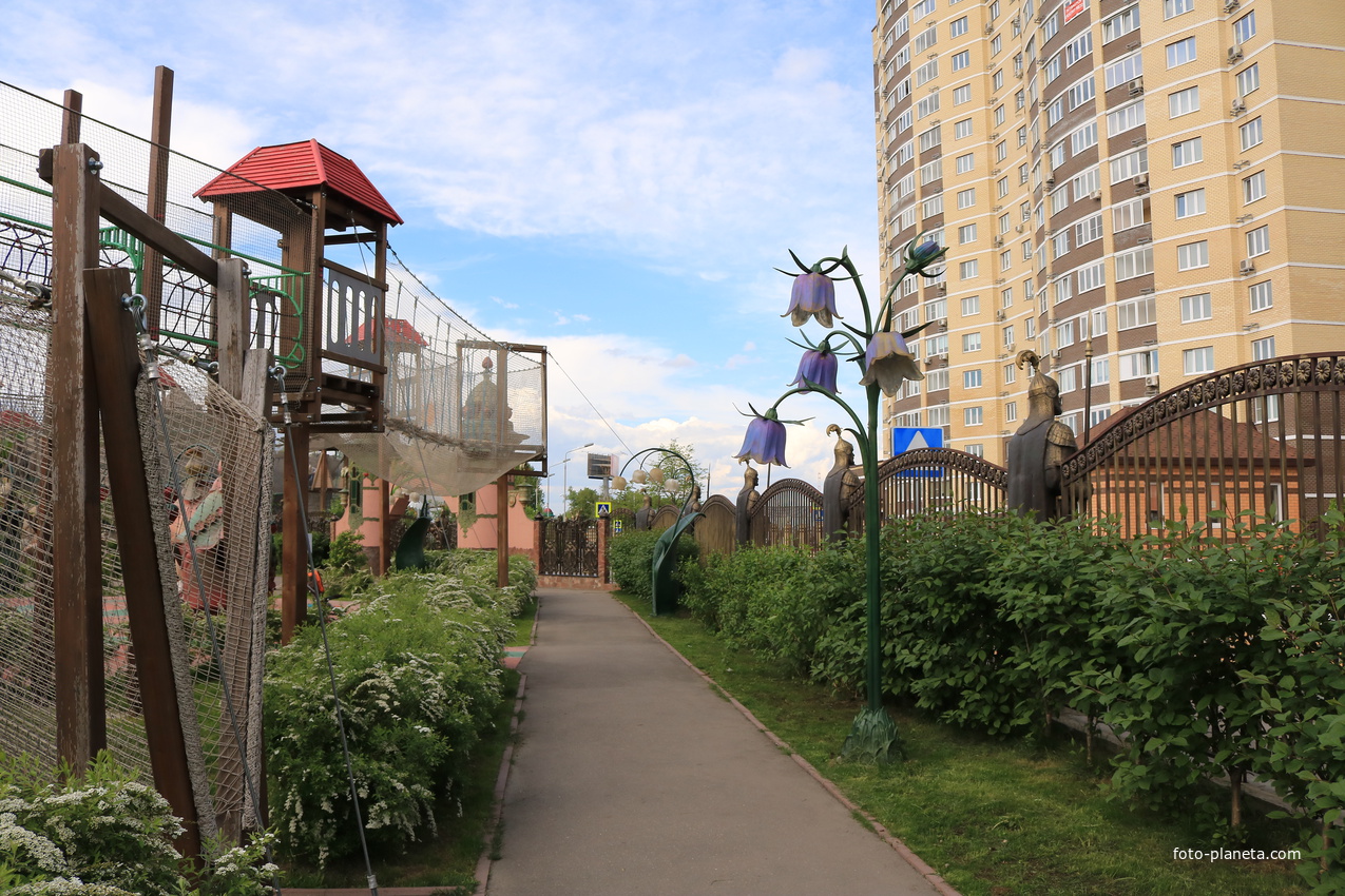 Парк Сказок в посёлке Совхоз имени Ленина