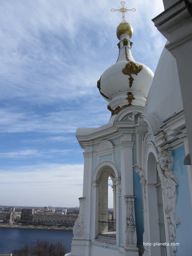 Вид с колокольни Смольного собора