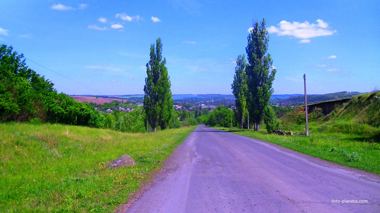 Село Орловец,въезд со стороны Цветково.