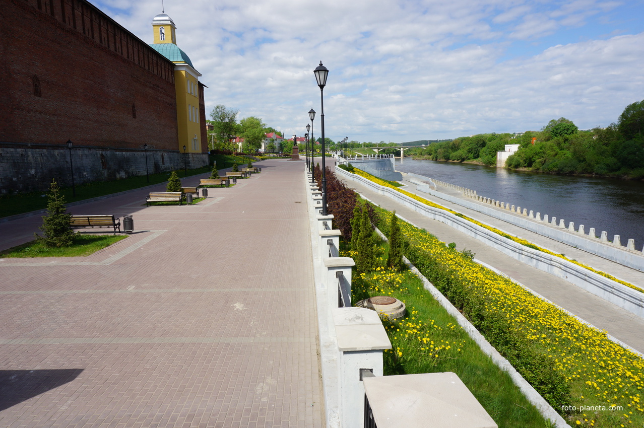 Набережная реки Днепр.