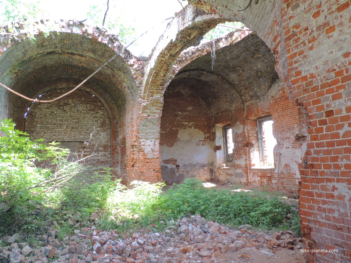 Разрушенная Богородицкая церковь