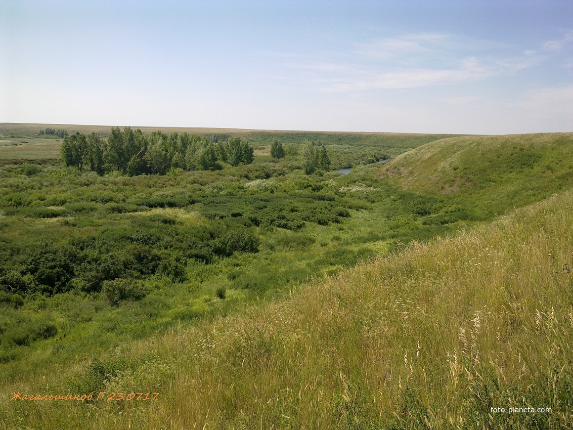 Карабутак, берега реки Кумак.