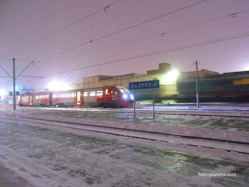 Станция Калуга I. Дизель-поезд на Тулу — Узловую.