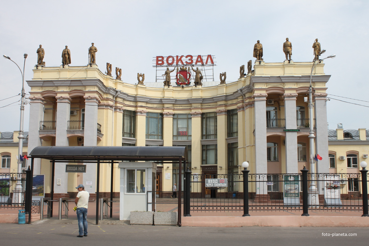 Воронежский вокзал. Воронежский Железнодорожный вокзал. Воронежский вокзал Воронеж. Вокзал Воронеж 1. ЖД станция Воронеж.