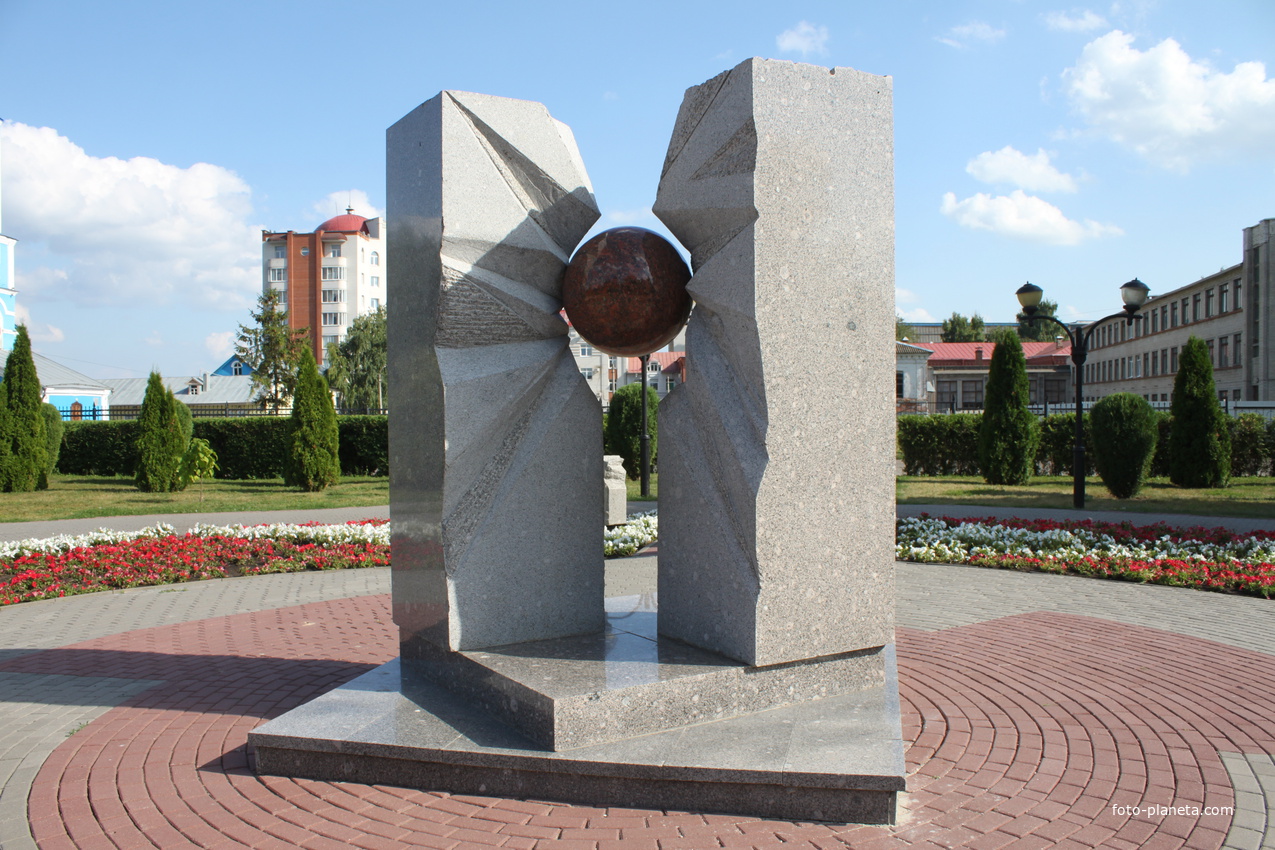 Тамбов. Памятник жертвам ядерных катастроф.