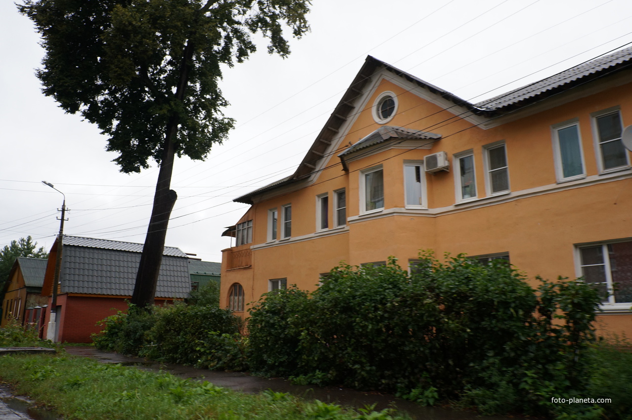 Полянская улица