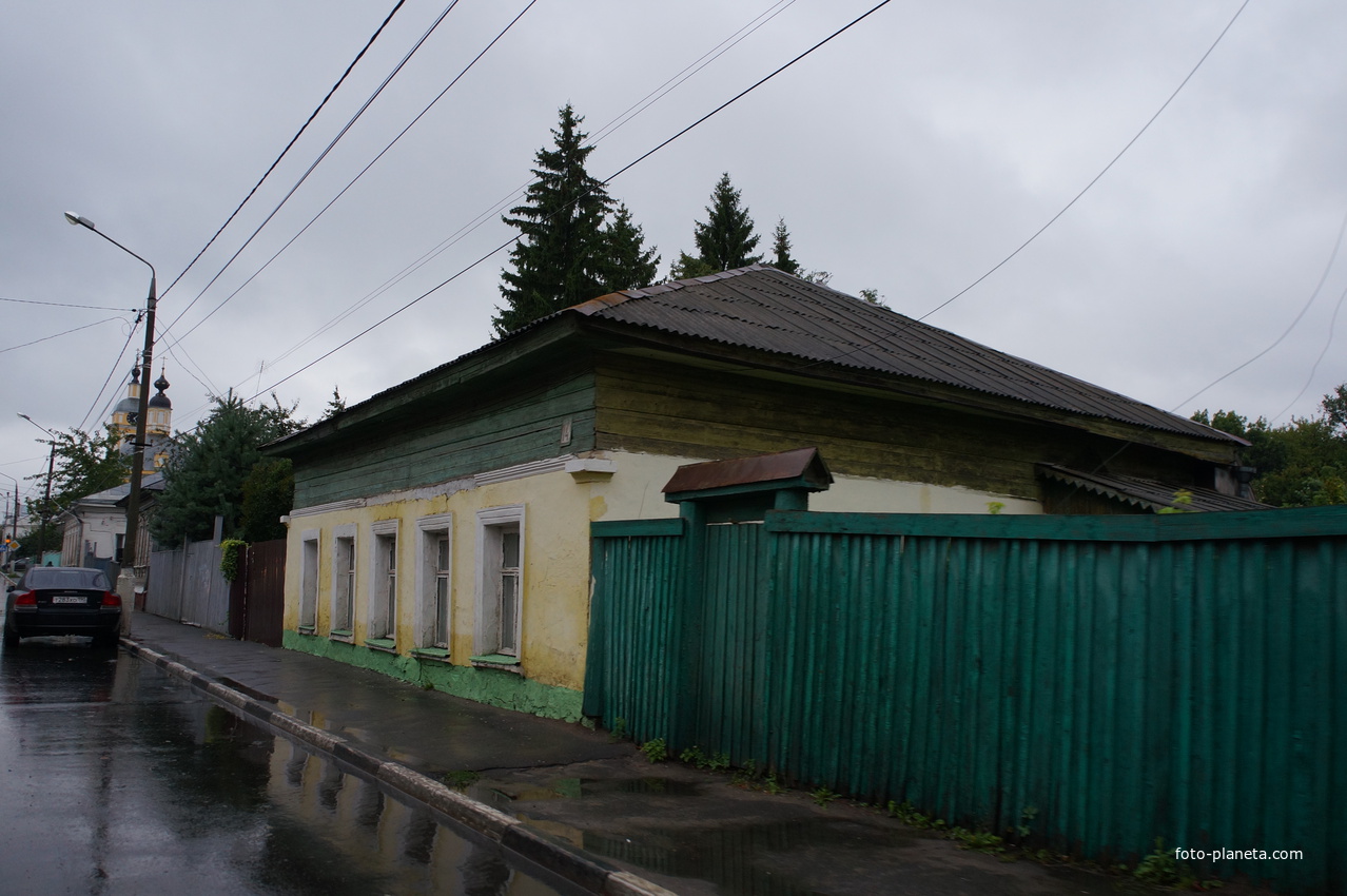 Красногвардейская улица