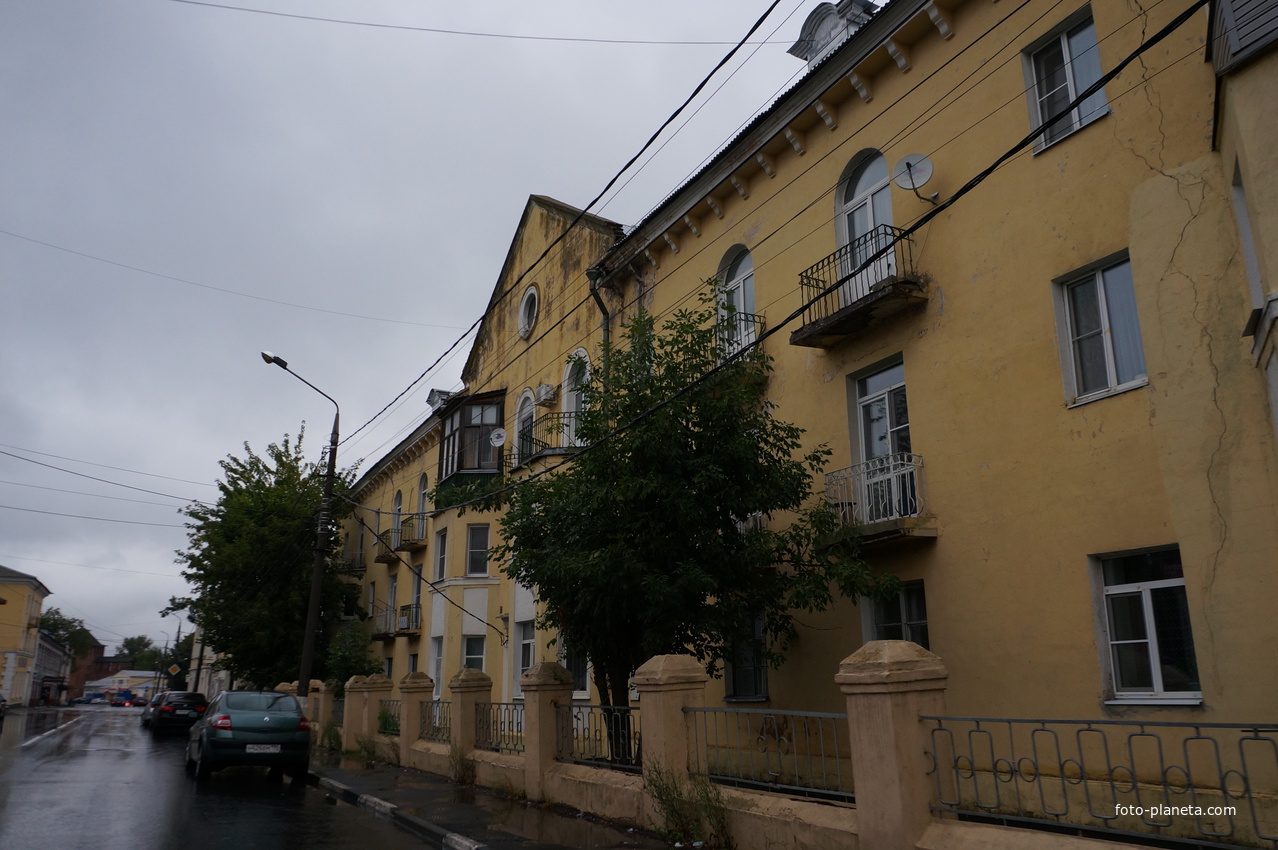 Красногвардейская улица