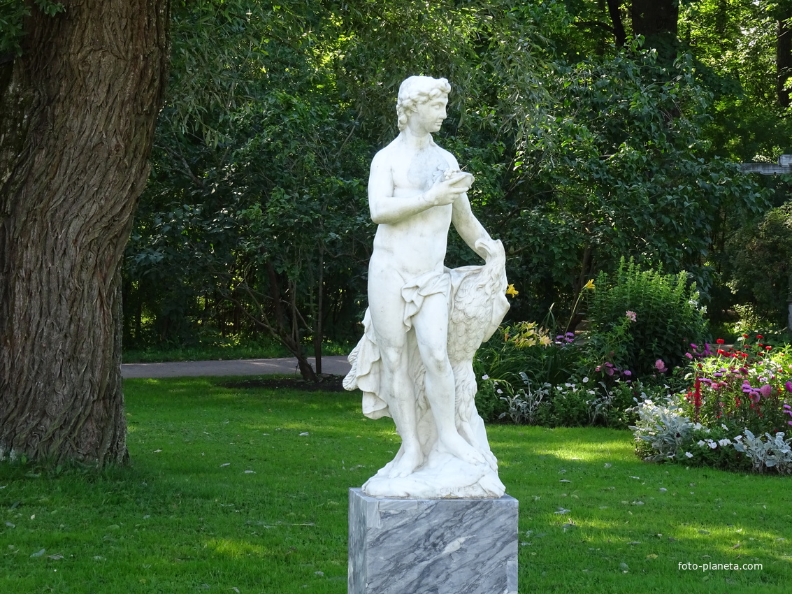Скульптура Ганимеда