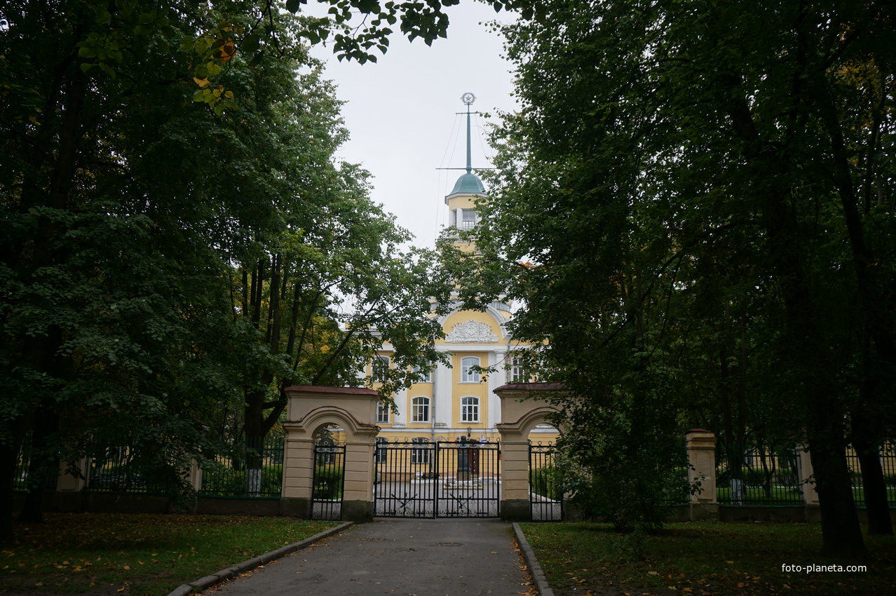 Новый Петергоф.