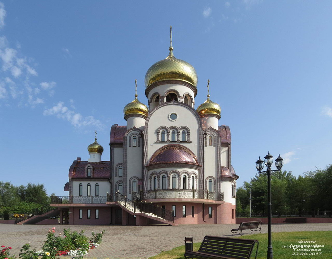 Поселок шолоховский. Собор поселок Шолоховский. Церковь РП Шолоховский. Храм в посёлке Шолоховском.