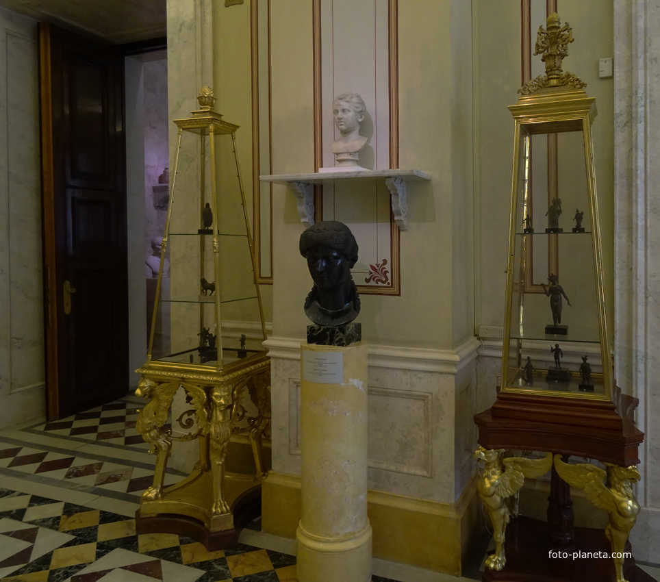 Помпеянский зал