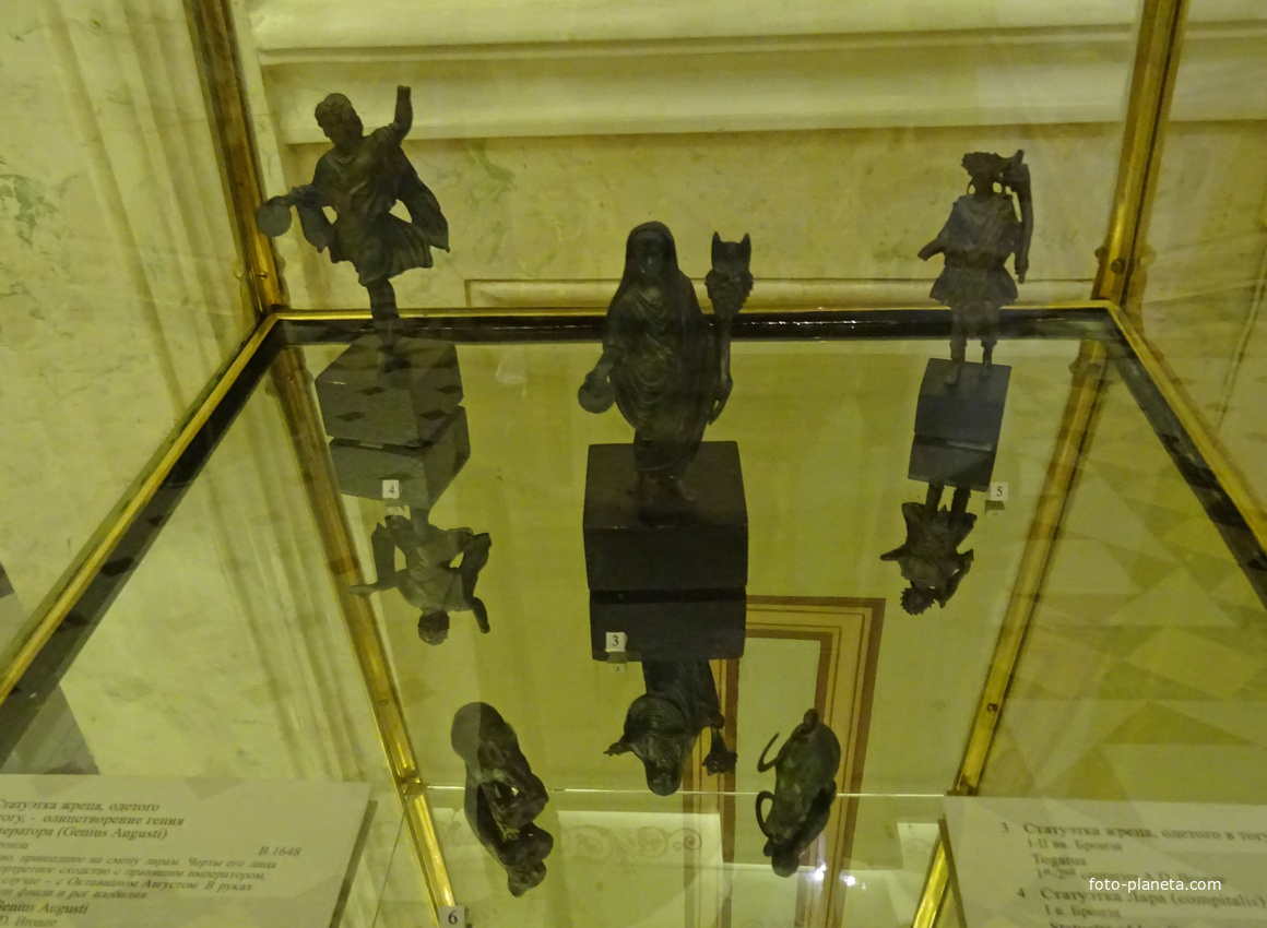 Помпеянский зал